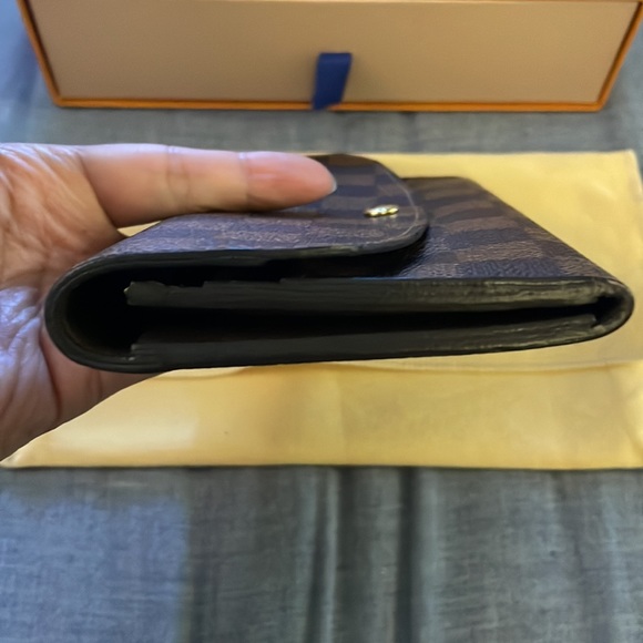 Louis Vuitton Sarah wallet - Picture 9 of 11